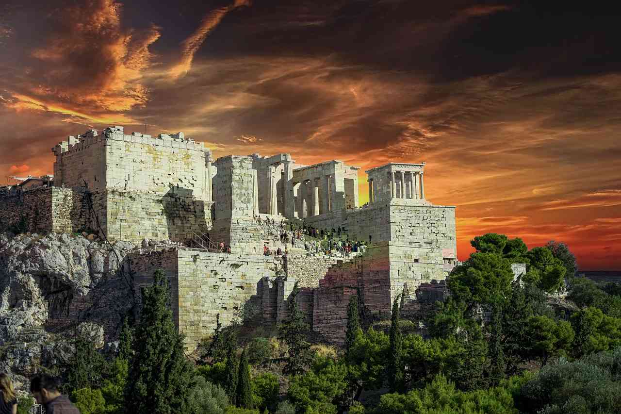 Ο τρόπος επίτευξης της ενότητας, της αυτάρκειας και της αυτονομίας στην Αθήνα